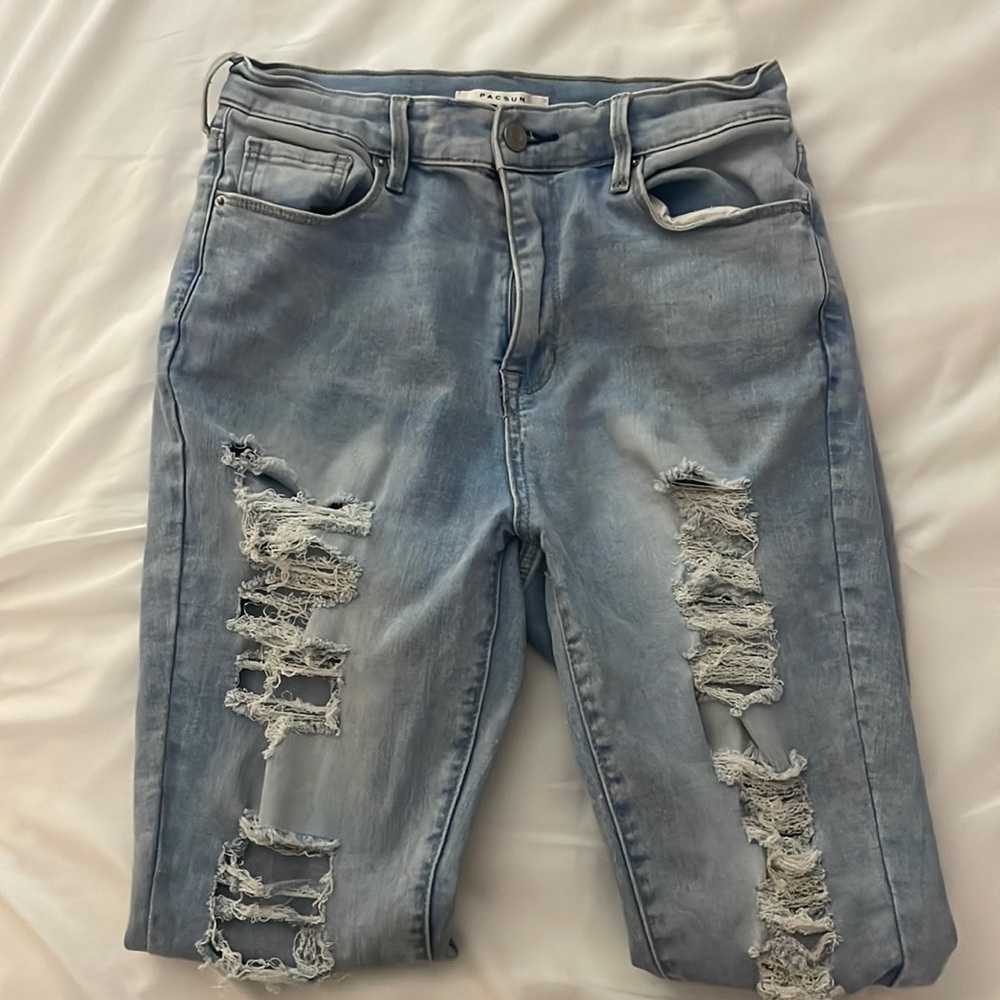 PacSun light wash ripped jeans
